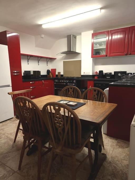 Home In Kington St Michael Stanton St Quintin Экстерьер фото